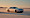Dodge Challenger halad a sivatagos úton